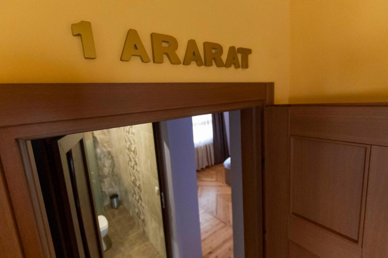 Bed & Breakfast 3 Gs Goght' Exteriör bild